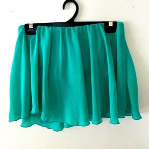 Cute Green Flowy Crop Top
